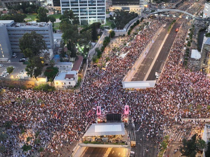 Thousands of Israelis Demand Deal,  Netanyahu’s Dismissal