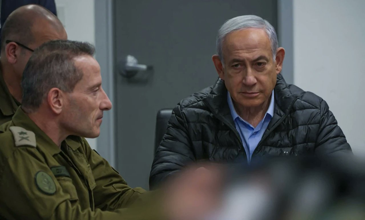 Netanyahu Lands in New Scandal