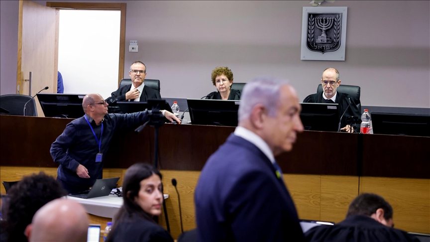 Netanyahu in Court on Corruption Trial