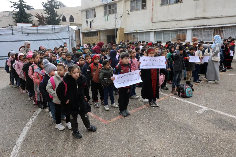 In Wrecked Classrooms: 100,000 Pupils Return to School in Gaza