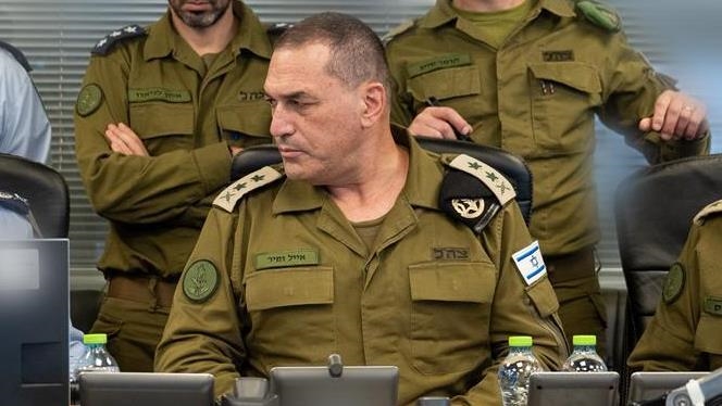Israeli Military Chief Threatens to Resign on Gaza