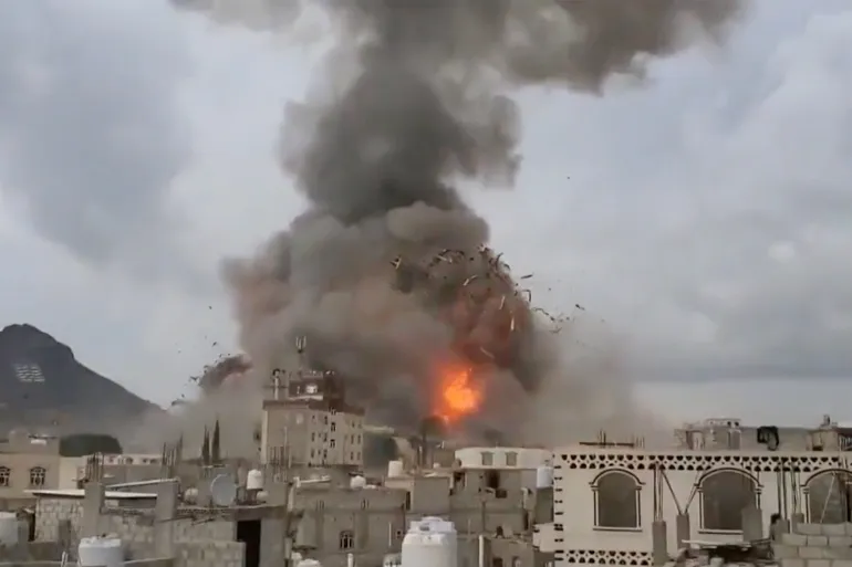 Israeli Planes Drop 30 Bombs on Yemen