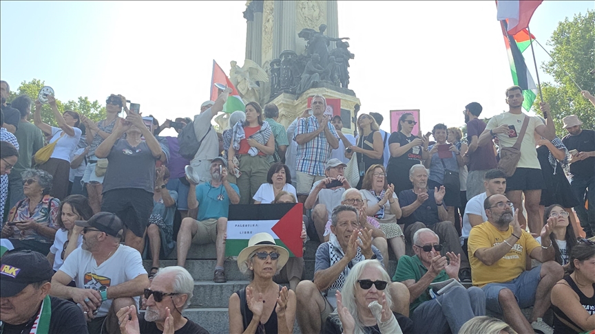 Spanish Teachers Demand Arms Embargo of Israel