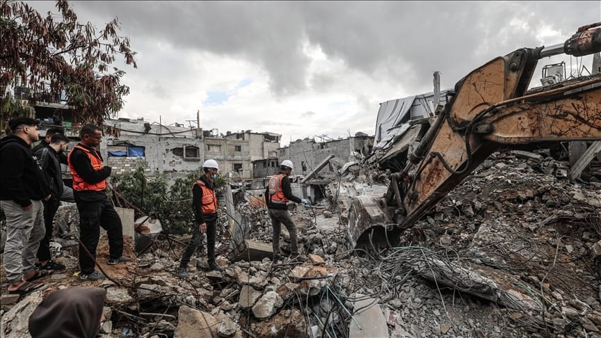 Gaza: Family of 30 Retrieved From The Rubble