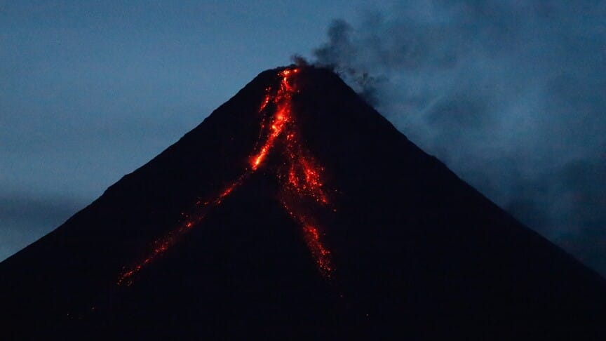 Giant Phillippines Volcano Shows no Rest!