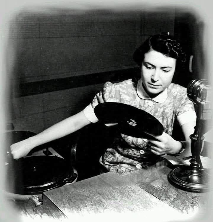 Asma Toubi: 1st Female Voice on Radio Jerusalem